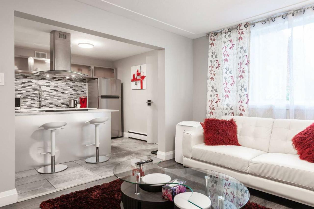 Entire 2 Bedroom Apartment Uptown Waterloo - E1 Εξωτερικό φωτογραφία